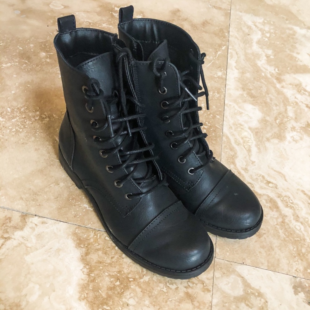 Women’s Target Mossimo Combat Boots Size 7